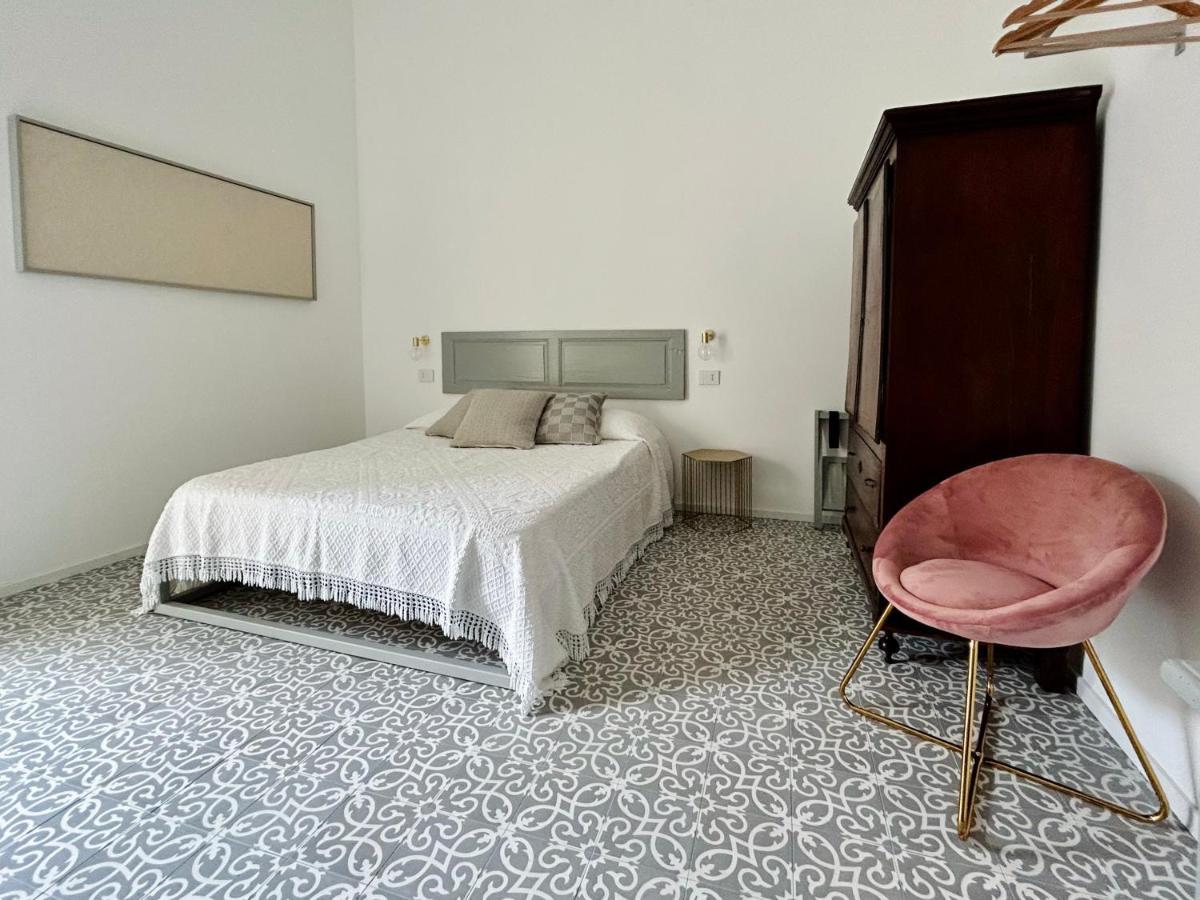 Palazzo Ma.Ri.Lu. Ξενοδοχείο Càbras Εξωτερικό φωτογραφία
